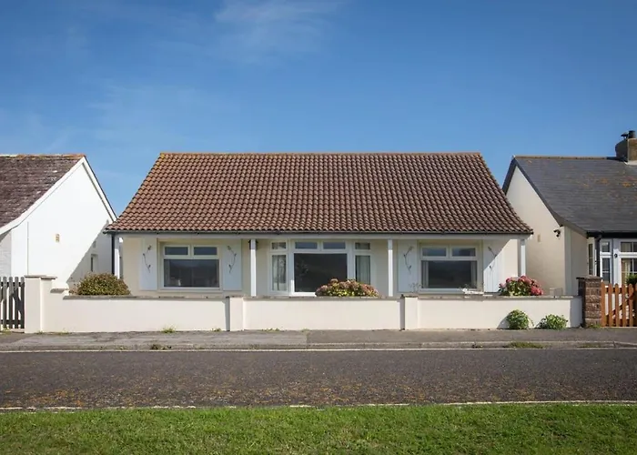 Seaside Detached 4Bd Home Nr Shops Parking Garden