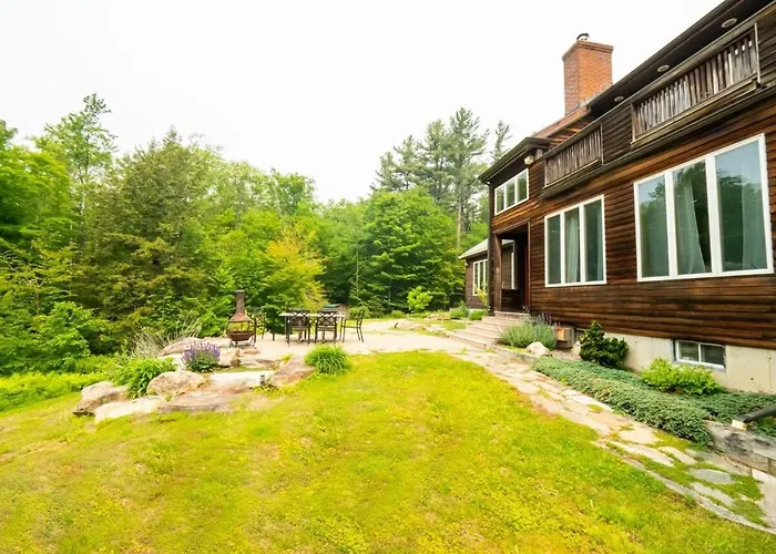 Serene Berkshires Home On 5 Acres, Rustic & Chic