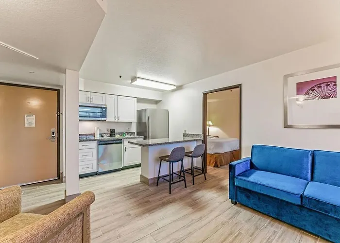 Metro Chandler Extended Stay - Cosy King
