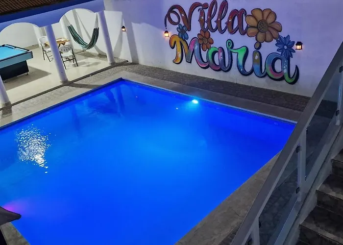 Lujosa Y Espaciosa Villa Maria.