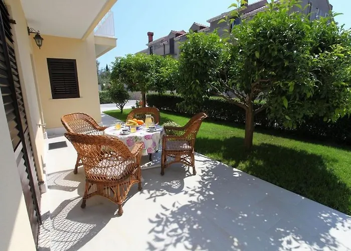 Antares Apartments