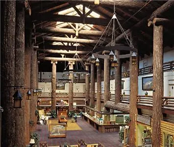 Glacier Park Lodge