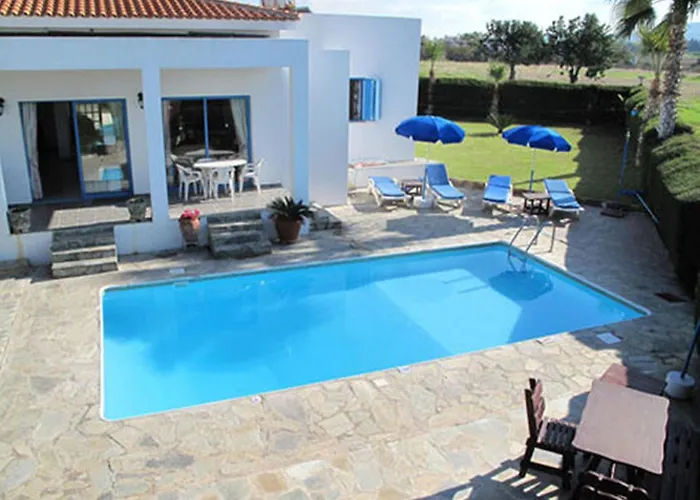 Chriseleni Latchi Villas