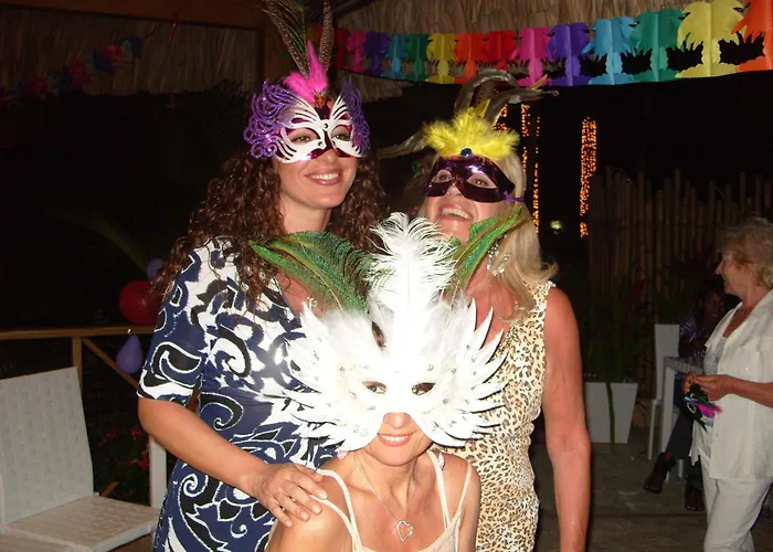 Las Palmeras Riki R