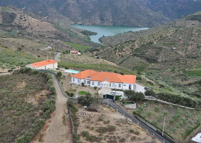 Casa De Alpajares - Guest House & Spa