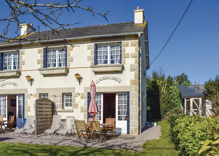 Two-Bedroom Holiday Home In Saint Cast Le Guildo