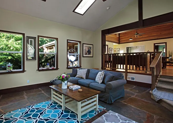 Tree-Lined Home With Hot Tub Firepit & Large Yard