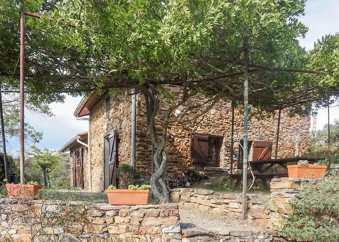 2 Bedroom Cozy Home In Roquebrun