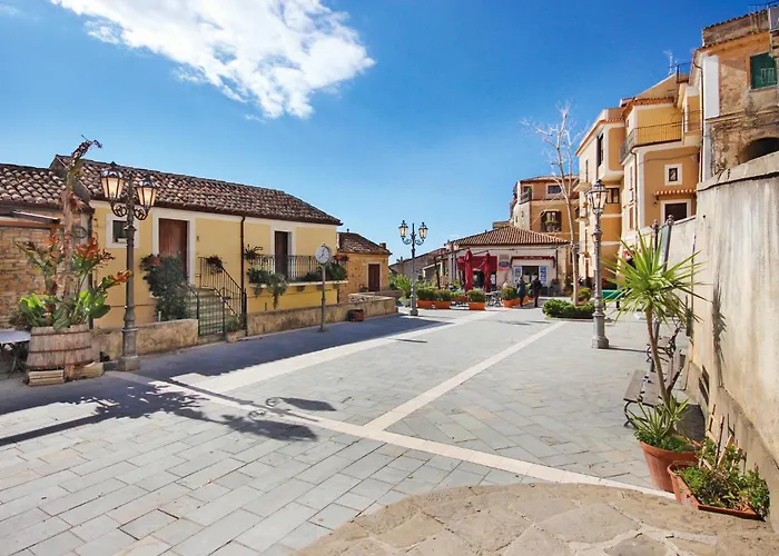 Amazing Home In Maria Di Castellabate With Wifi