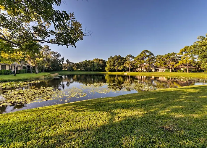 Lanai + Community Pool Access: Sarasota Oasis!