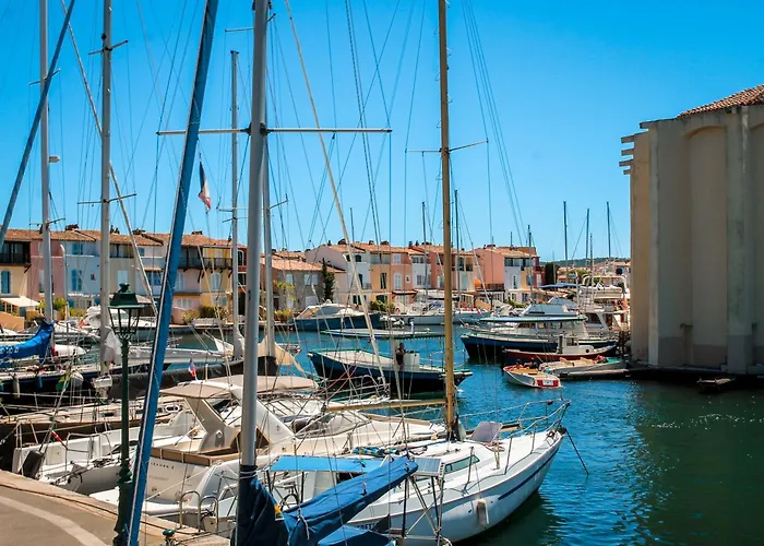 Casa Nostra, Port-Grimaud, Vue Sur Les Canaux