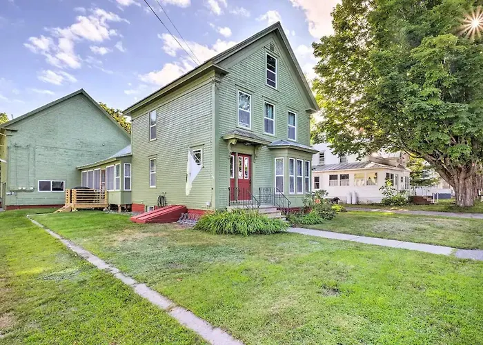 Charming Bingham Home Near Outdoor Adventure, Pet Friendly!
