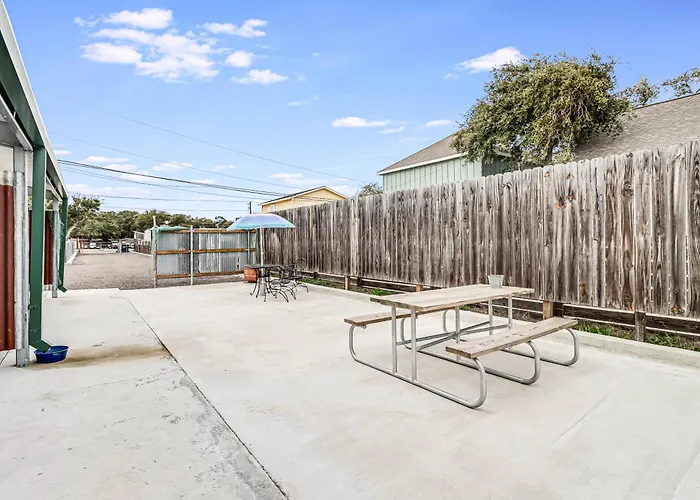 Casas Coastal Experience Cabin B