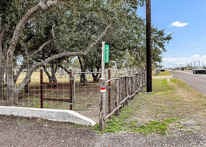 Casas Coastal Experience Cabin B