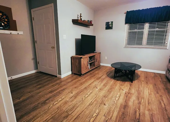 Bear'S Den