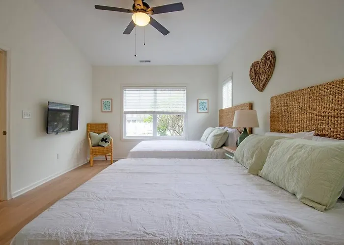 Charming Lewes-Rehoboth Retreat, Pet Friendly