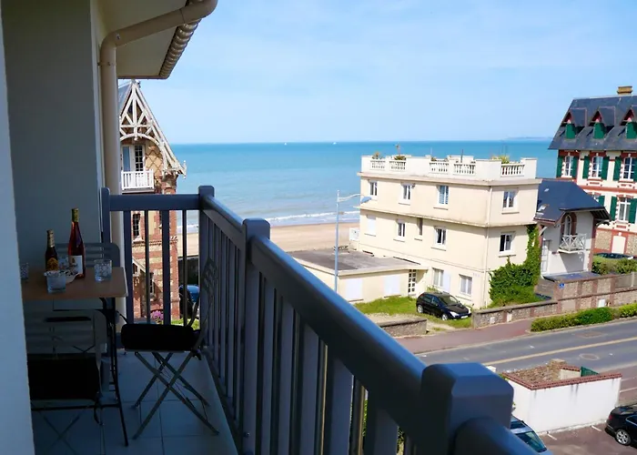 Appartement Vue Mer - 30 M De La Plage - 5 Minutes A Pied Du Centre Ville Et Du Casino