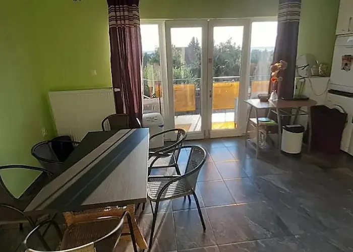 Mitra Vendeghaz