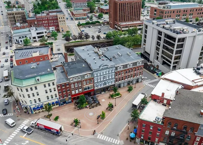 Dtwn Bangor, Historic Hotel, King Bed, Wifi, Roku Tv, Room # 403