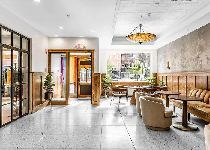 Dtwn Bangor, Historic Hotel, King Bed, Wifi, Roku Tv, Room # 403