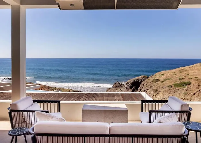 Oceanfront Condo, Stunning Views, Luxury Amenities