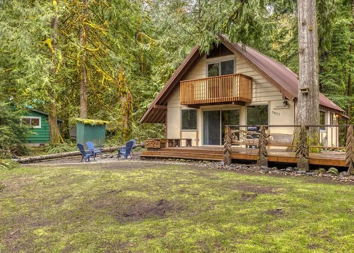 Thompson Cabin - Charming Salmon Riverfront A-Frame Oasis W/ Fireplace
