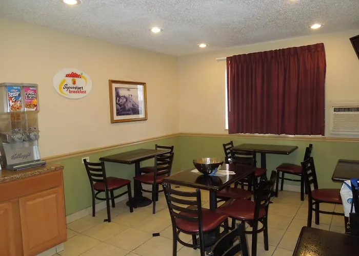 Super 8 By Wyndham Harrisonburg