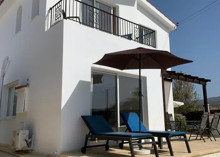 Coral Bay Sunbeam Villa - No Car Needed!