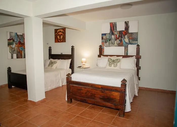 El Yaguacil Aparta Hotel