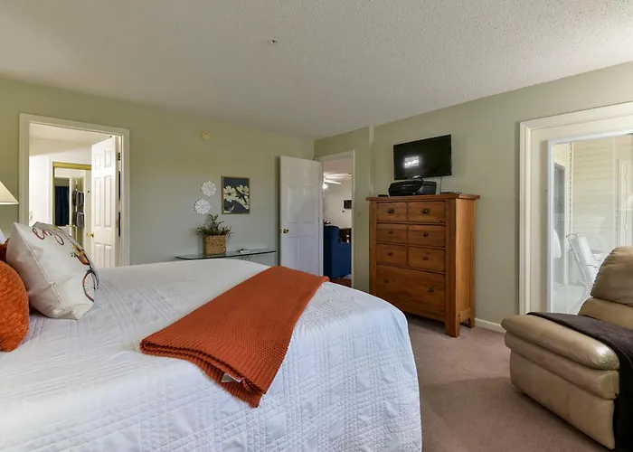 Beautiful Condos At Thousand Hills-Heart Of Branson-Spacious And Affordable