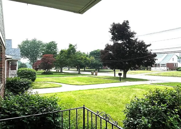 Entire Home In Buffalo - 6 Guests 3 Bedroom 1 Bath - Convenient Location - 25Min To Niagara Falls