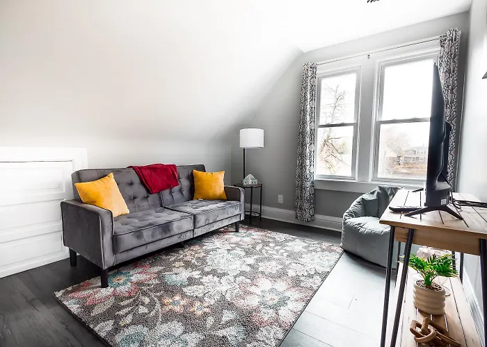 Comfy Micro Apartment 1Br 1 Bath Close To The Falls
