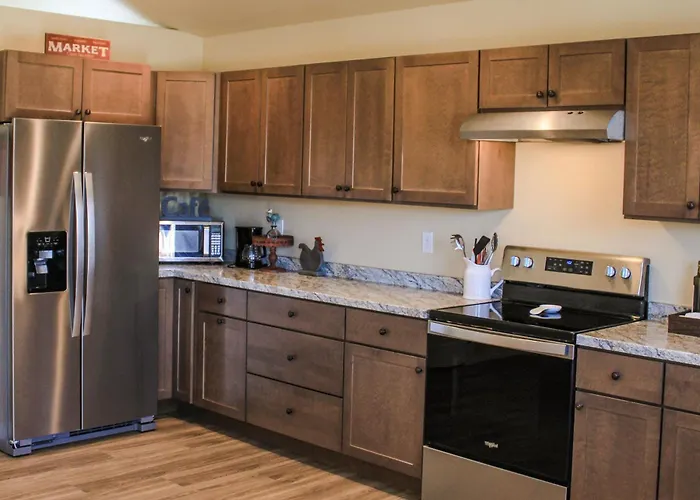 Chic Residence Near Dt Sheridan