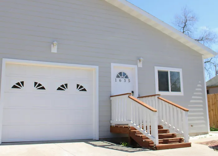 Chic Residence Near Dt Sheridan