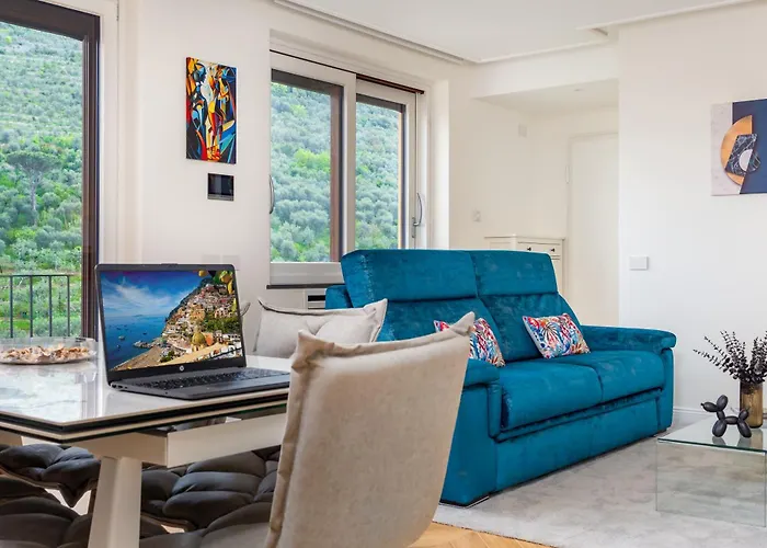 Regina Vittoria Relais EcoSmart Luxury Home SPA - De Vivo Realty