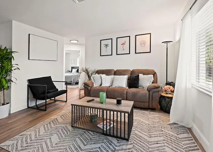 Brand New 2Bed In Bonita'S Heart With Superb Patio And Garden