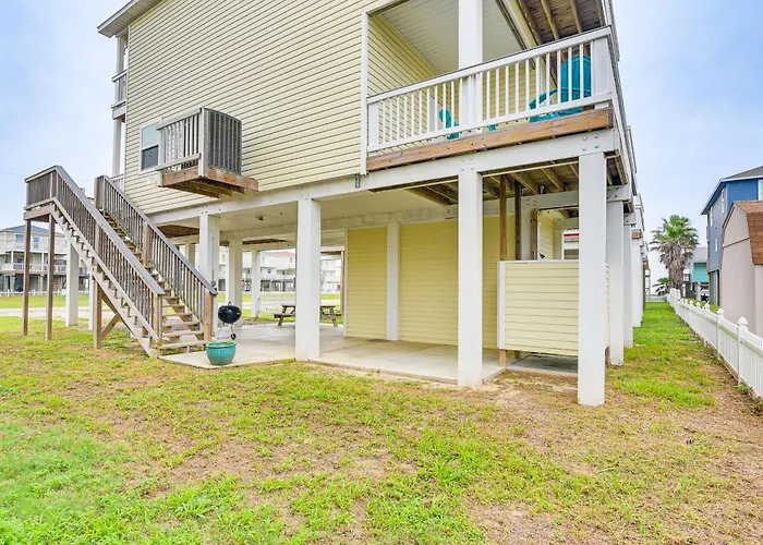 Serene Surfside Beach Retreat W/ Ocean Views!
