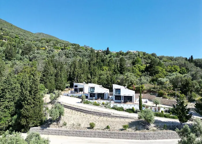 Vasiliki Houses