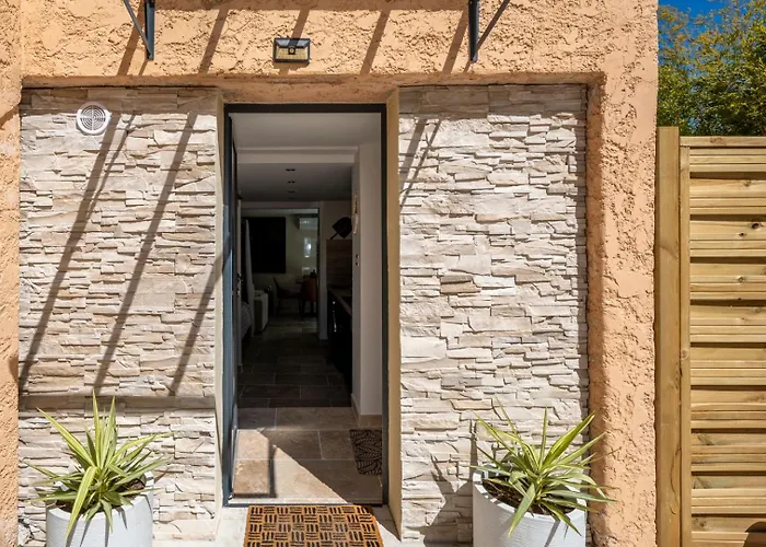 Honey Moon - Studio Romantique Jacuzzi Et Ecran Cinema