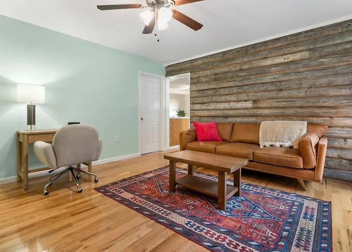 Amazing Mountain Views, Hot Tub, Fire Pit Evcharge