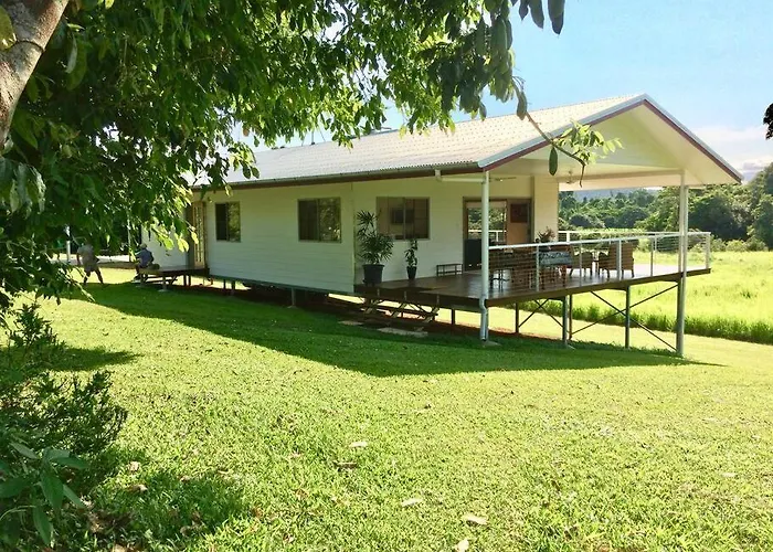 Mission Beach Rural Escape