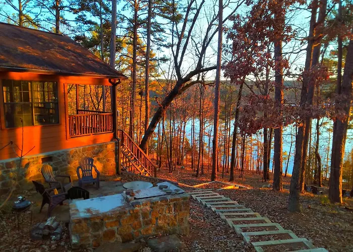 Greers Ferry Lake Cabin