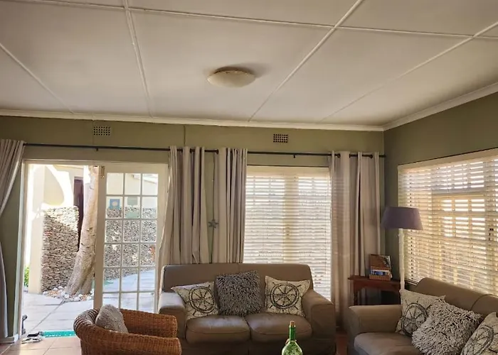 16 On Main Arniston Pet-Friendly