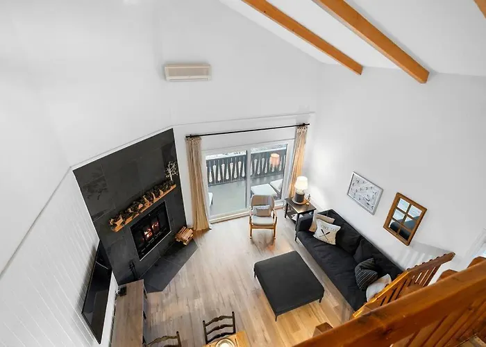 Cozy Simple Condo With Views Of Mont-Tremblant