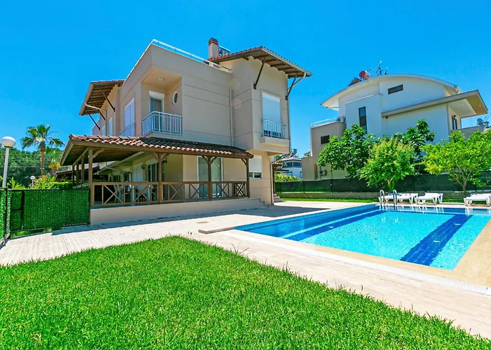 Paradise Town Villa Legend