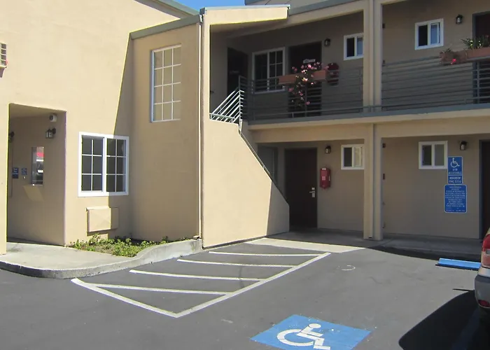 Pacific Best Inn
