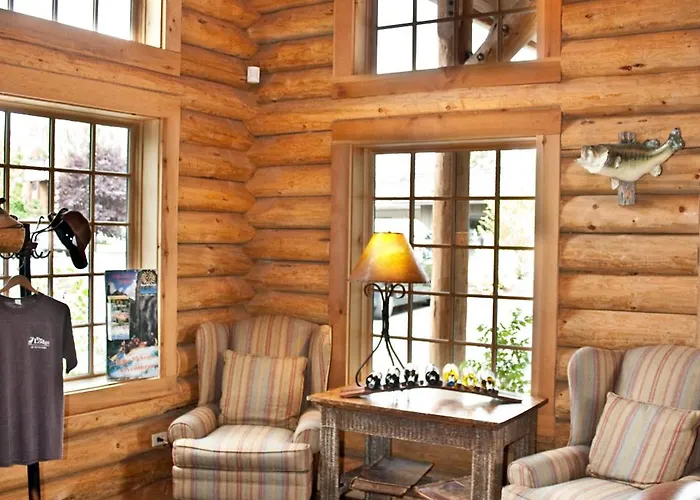 The Lodge At Riverside