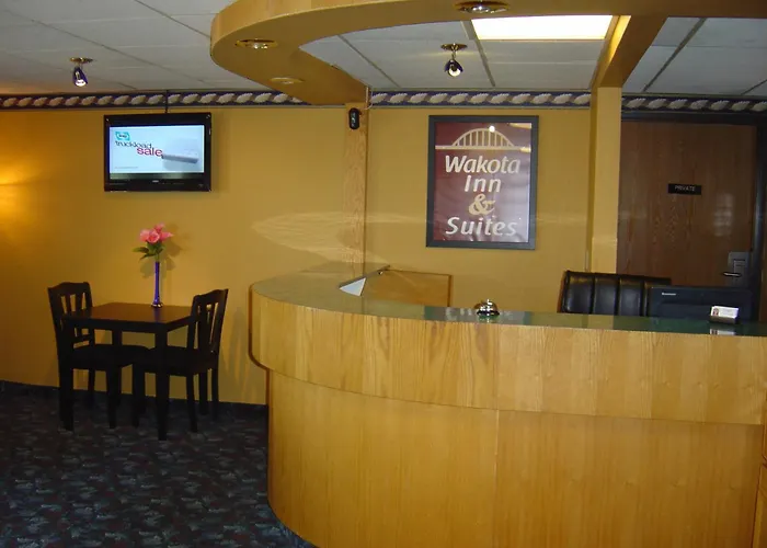 Wakota Inn And Suites