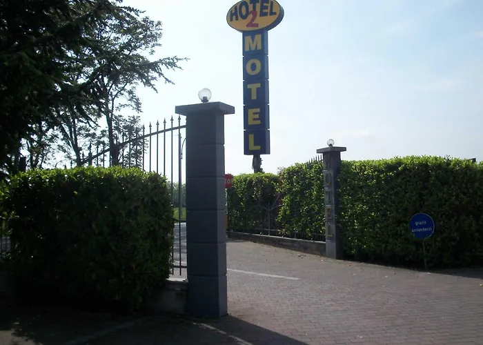 Hotel Motel 2