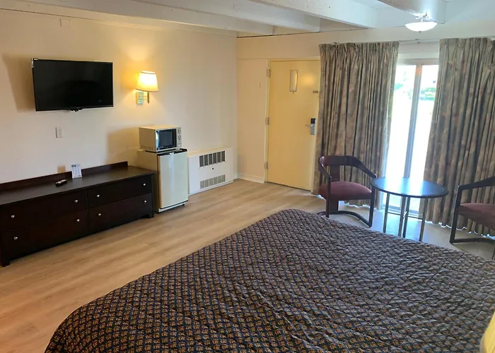 Tollway Inn Beloit